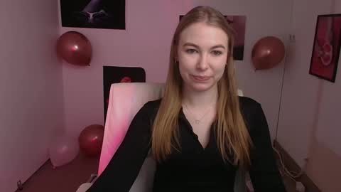 Emilia online show from 02-19-25, 09:17