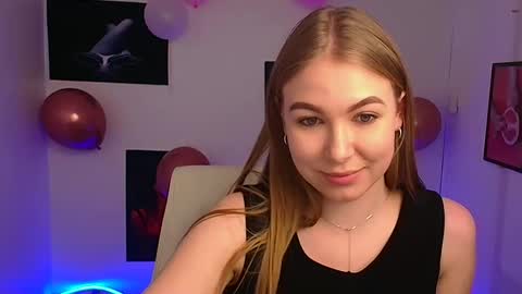 Emilia online show from 02-25-25, 03:16