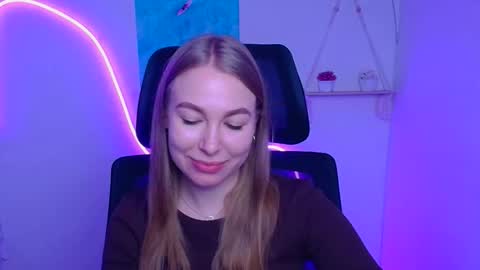 Emilia online show from 12-01-25, 06:29