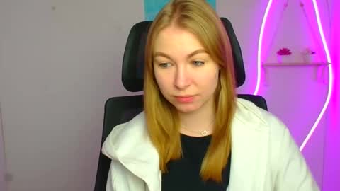 Emilia online show from 03-21-26, 06:29