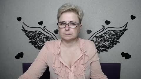 EmiliaGree online show from 04-05-26, 05:21