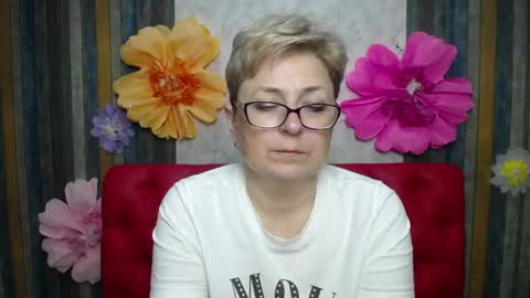 Snapshot of emiliagree chatting on 05-08-26, 05:29 EmiliaGree online show from 05-08-26, 05:29