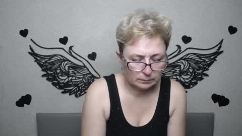 Snapshot of emiliagree chatting on 05-20-26, 06:14 EmiliaGree online show from 05-20-26, 06:14