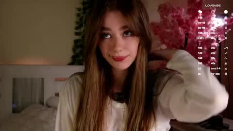 Tessa online show from 05-24-26, 12:15