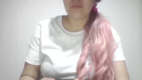 Snapshot of emiliahoney chatting on 01-06-26, 07:17 emiliahoney online show from 01-06-26, 07:17