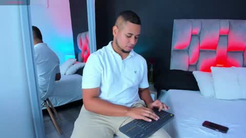 emilianoclarke online show from 09-13-25, 12:10