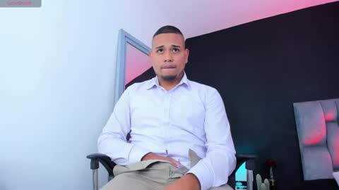 emilianoclarke online show from 09-16-25, 12:44