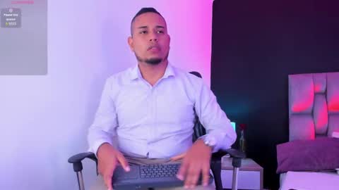 emilianoclarke online show from 09-26-25, 02:04