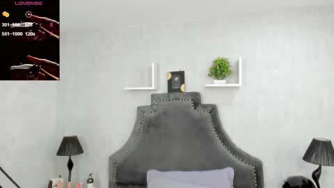 EmiliaRose online show from 11-06-25, 08:54