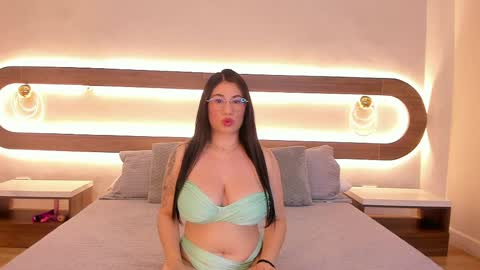 Emilie online show from 04-23-26, 02:57