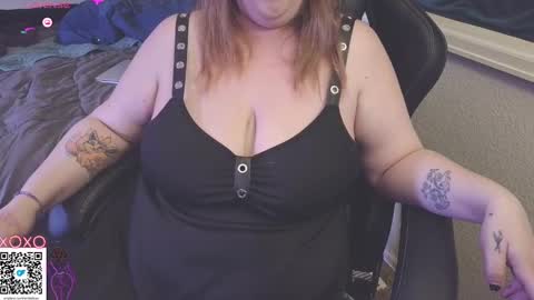 Snapshot of emiliefoxx chatting on 03-10-25, 12:51 emilie foxx online show from 03-10-25, 12:51