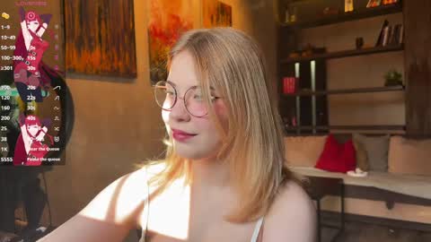 Aronia your fire friend online show from 04-01-26, 11:33