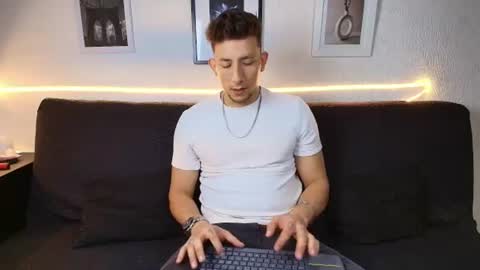EMILIOCUM online show from 07-12-26, 04:58