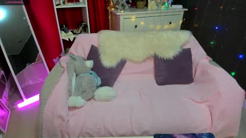 Emiliya online show from 12-19-24, 02:12