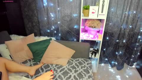 Emiliya online show from 02-03-25, 08:24