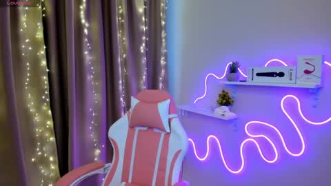 Emiliya online show from 03-05-25, 02:25