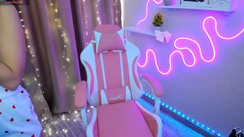 Emiliya online show from 03-12-25, 02:41