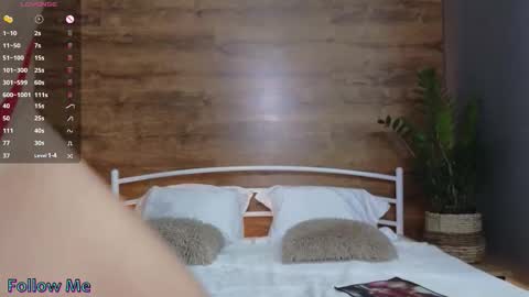 Emilly online show from 09-13-25, 07:08