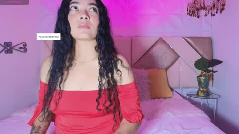 Snapshot of emilly_duque chatting on 05-13-26, 03:48 Emilly online show from 05-13-26, 03:48