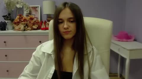 Snapshot of emilly_lust99 chatting on 02-01-25, 07:47 Emilly online show from 02-01-25, 07:47