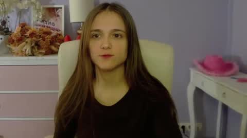 Snapshot of emilly_lust99 chatting on 03-05-25, 10:55 Emilly online show from 03-05-25, 10:55