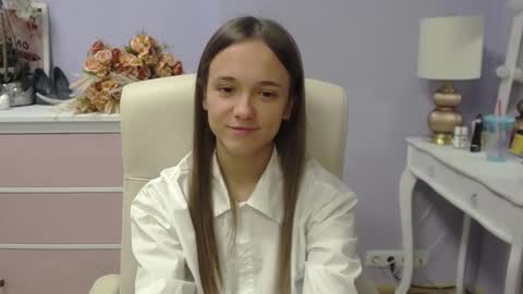 Emilly online show from 11-20-25, 07:41