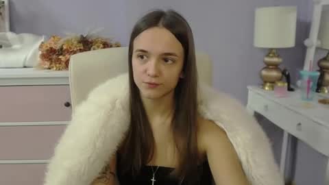 Emilly online show from 02-04-26, 07:47