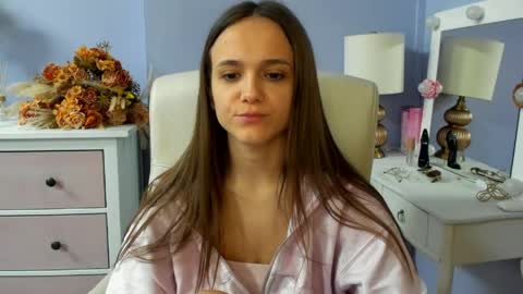 Snapshot of emilly_lust99 chatting on 04-23-26, 06:25 Emilly online show from 04-23-26, 06:25