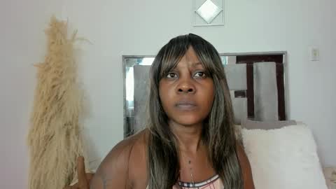 Emilly Roa online show from 12-05-25, 11:52