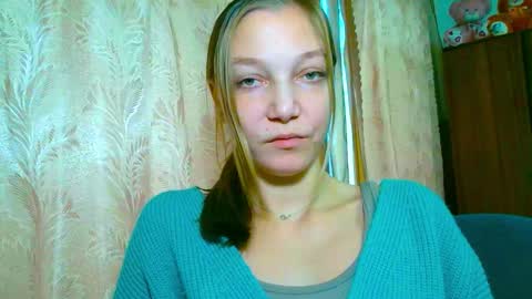 Emilly online show from 11-10-25, 10:58