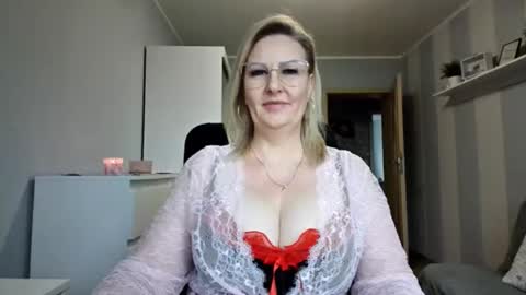 EmillyLove online show from 03-16-26, 07:45