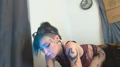 Emily Love online show from 10-25-25, 03:14