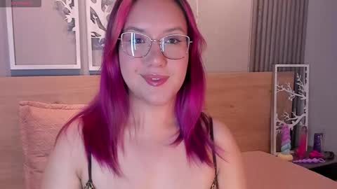 Emily online show from 11-25-25, 03:50