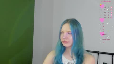 Emily online show from 06-05-26, 05:47