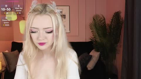 Emily online show from 12-25-24, 01:41