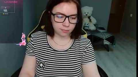Emily 3 online show from 10-06-25, 01:14
