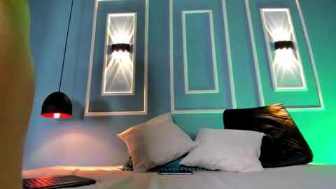 Snapshot of emily_ariaszc chatting on 03-01-25, 12:23 Emily online show from 03-01-25, 12:23