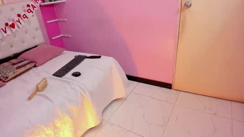              online show from 02-12-25, 09:43