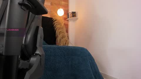 emily_brown04 online show from 10-10-25, 11:31