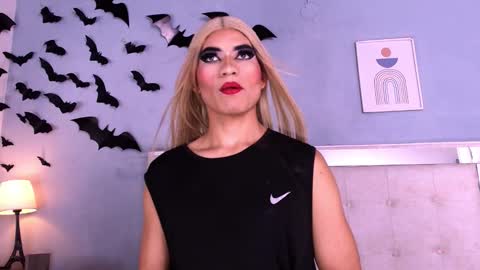 emily_castillo1_ online show from 11-12-25, 04:24