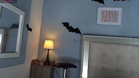 emily_castillo1_ online show from 11-29-25, 03:53