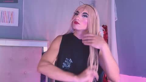 emily_castillo1_ online show from 03-01-26, 04:58