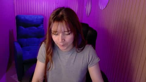 Snapshot of emily_cherry_ chatting on 05-12-26, 02:25 Emily Cherry online show from 05-12-26, 02:25