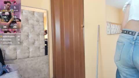 Snapshot of emily_fox_3 chatting on 11-05-25, 08:09 emily fox 3 online show from 11-05-25, 08:09