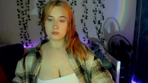 Snapshot of emily_gin chatting on 02-12-25, 05:47 EMILY online show from 02-12-25, 05:47