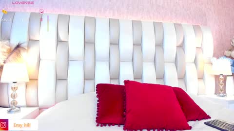 EMILY   Monday 5-2 am From Tuesday to Friday5-1 am Colombia time online show from 03-05-25, 03:40