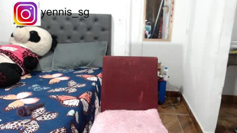 Snapshot of emily_hot_01 chatting on 12-03-24, 08:38 emily online show from 12-03-24, 08:38