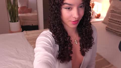 Snapshot of emily_johnson1 chatting on 10-10-25, 10:20 Juliana online show from 10-10-25, 10:20