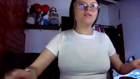 Julieta online show from 01-26-25, 03:47