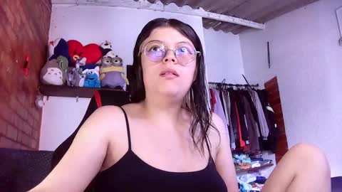 Julieta online show from 02-13-25, 04:07